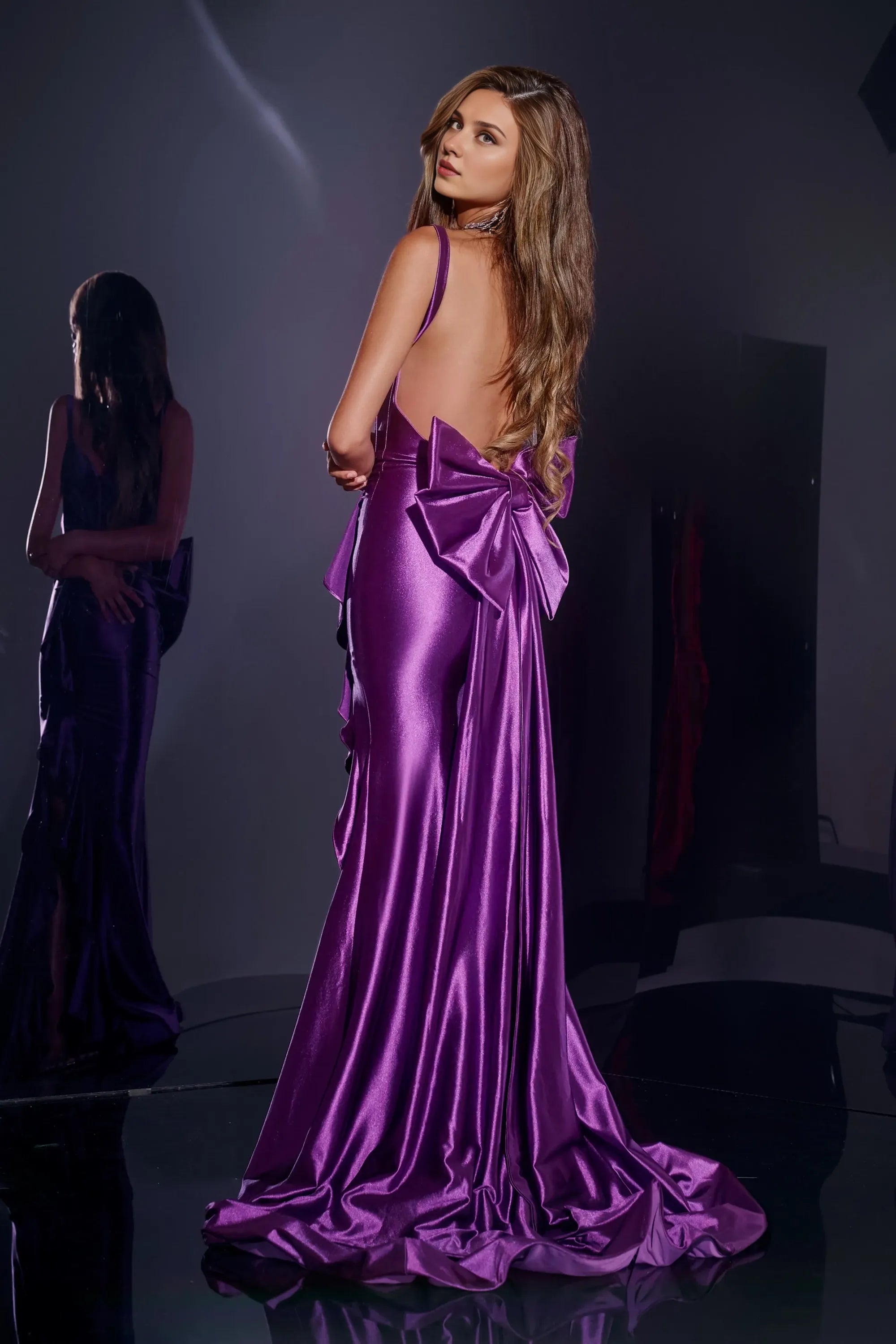 Robe corset en satin Weitese avec volants et nœud dans le dos. Robe de bal/robe de soirée.